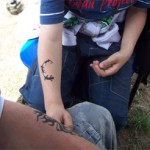 Familienfest mit Kinder Airbrush Tattoos