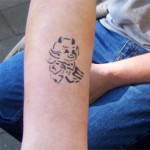 Airbrush Tattoo mit Teufelmotiv