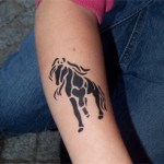 Airbrush Pferd als Tattoo