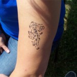 Airbrush Tattoos am Oberarm