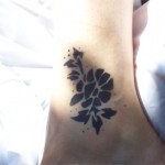 Airbrush Blumen Tattoo fuer Kinder und Erwachsene