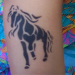 Pferde Tattoo im Kindergarten