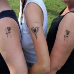 3er Gespann mit Airbrush Tattoos in Form einer Rose und Herzem