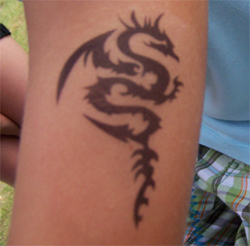 Airbrush Tattoo Drachen in Zabeltitz