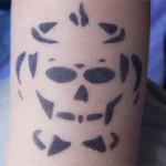 Totenkopf Airbrush Tattoo